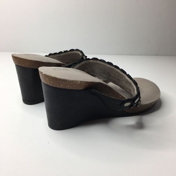 Me Too Sz 8 Kelee wedge sandal black stone - Picture 4 of 6